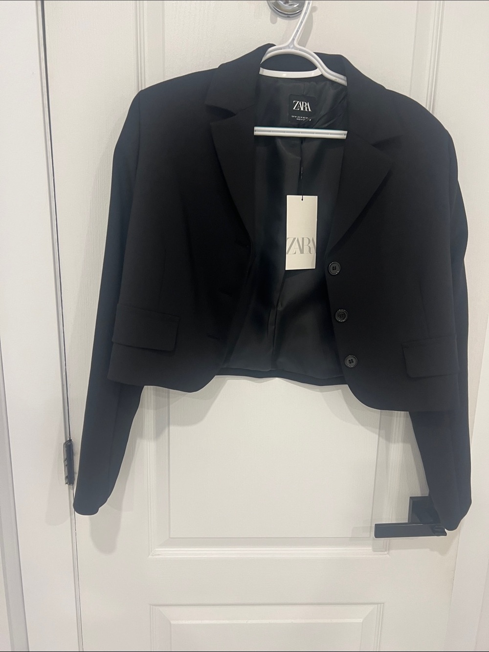 Zara Black Cropped Single-Breasted Blazer